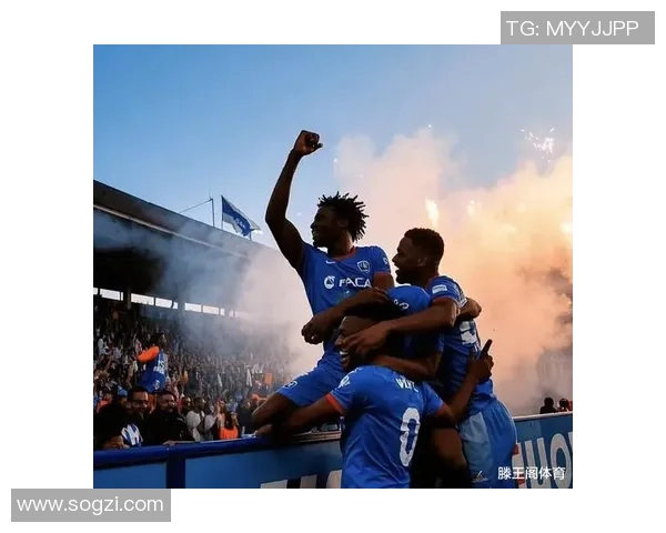 英超激战：波尔图逆转多特蒙德精彩瞬间引爆全场热情