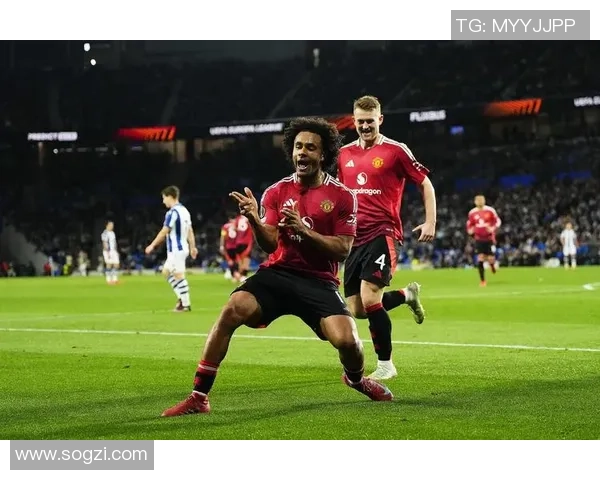 欧联杯惊天逆转曼联在红牌风波中力克AC米兰再创历史冷门