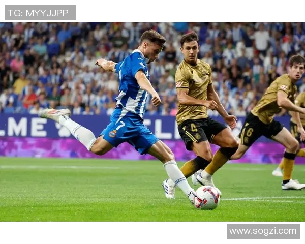 德甲精彩对决里昂大胜曼联乌龙球成比赛转折点