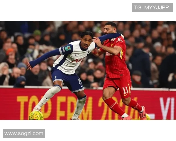 意甲激战:里昂逆转利物浦乌龙球成比赛转折点 意甲激战:里昂逆转利物浦乌龙球成比赛转折点