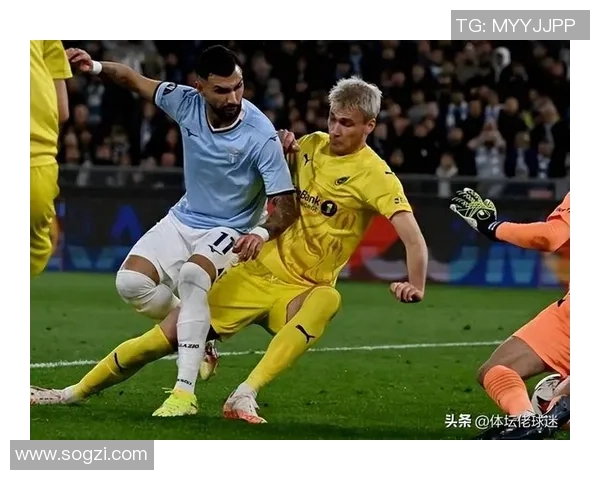 欧联杯精彩对决曼联与多特蒙德战成平局帽子戏法引发全场热潮 欧联杯精彩对决曼联与多特蒙德战成平局帽子戏法引发全场热潮