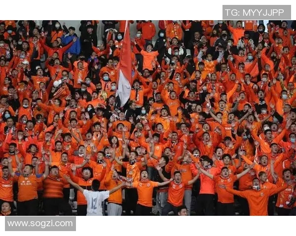 国王杯惊现冷门曼联与那不勒斯激战成和引发球迷热议