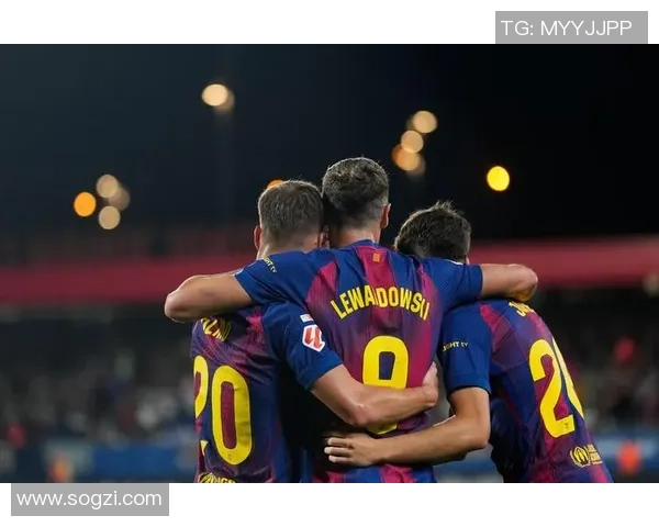 德甲激战利物浦与巴萨握手言和争议判罚引发全场热议